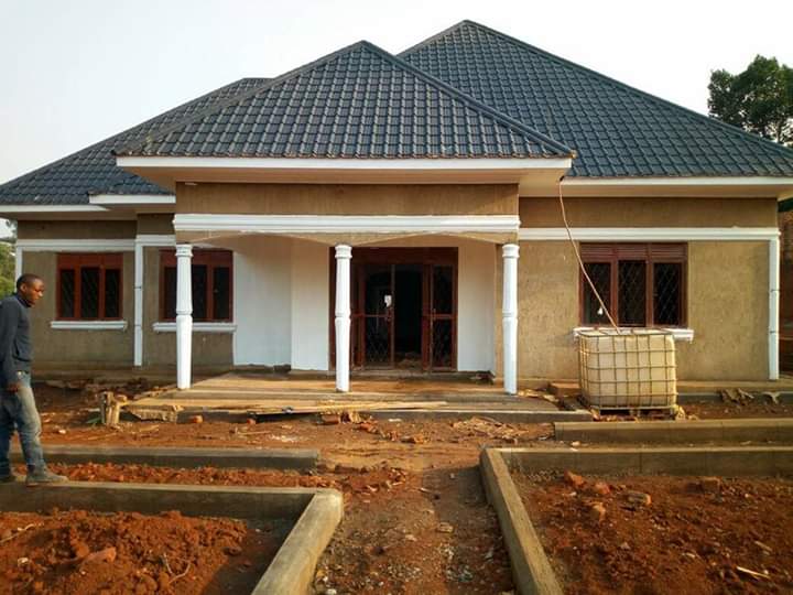 UniversalIntLtd's tweet photo. 🇺🇬GOOD NEWS🇺🇬ARE YOU LOOKING FOR GENUINE PEOPLE IN;!Compound Designing!Painting!Home Decor!Curtains! Cushions!Flowers!Gypsum Walls&amp;Ceilings!Marble!Terrazzo!Metal Works!Concrete Products! 
 CONTACT US
 For more info.
📞0780225526
☎️0752300657
☎️universalinteriorslimited@gmail.com https://t.co/h3Nl3SZdya
