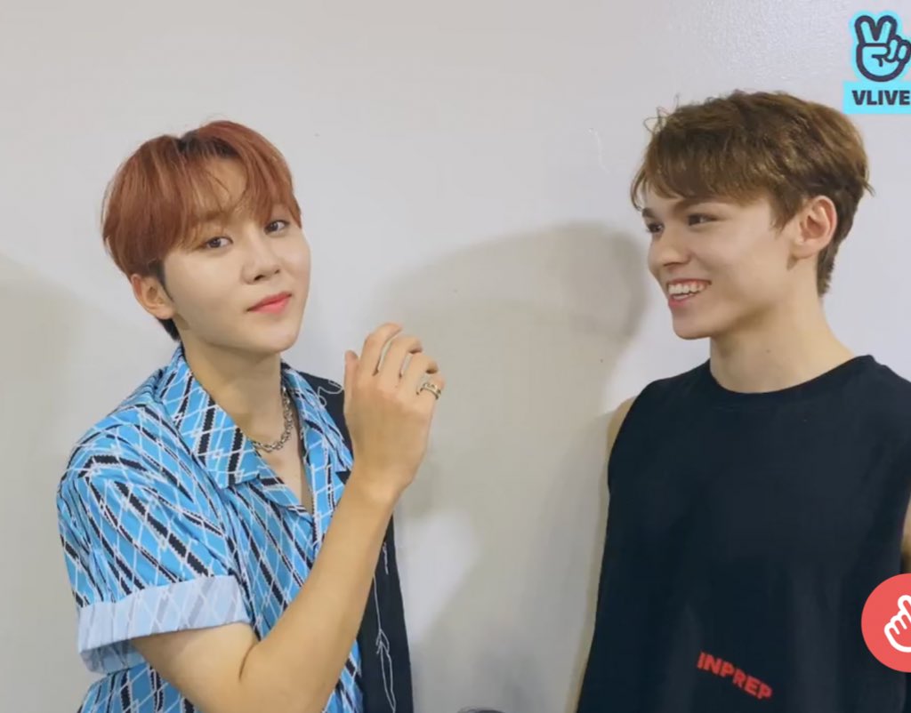 bustajaa's tweet photo. ㅋㅋㅋㅋㅋㅋㅋㅋㅋㅋㅋㅋ 승관이 하는거 보고 따라하는 버노닠ㅋㅋㅋㅋㅋㅋ https://t.co/lM2fdzRsLu
