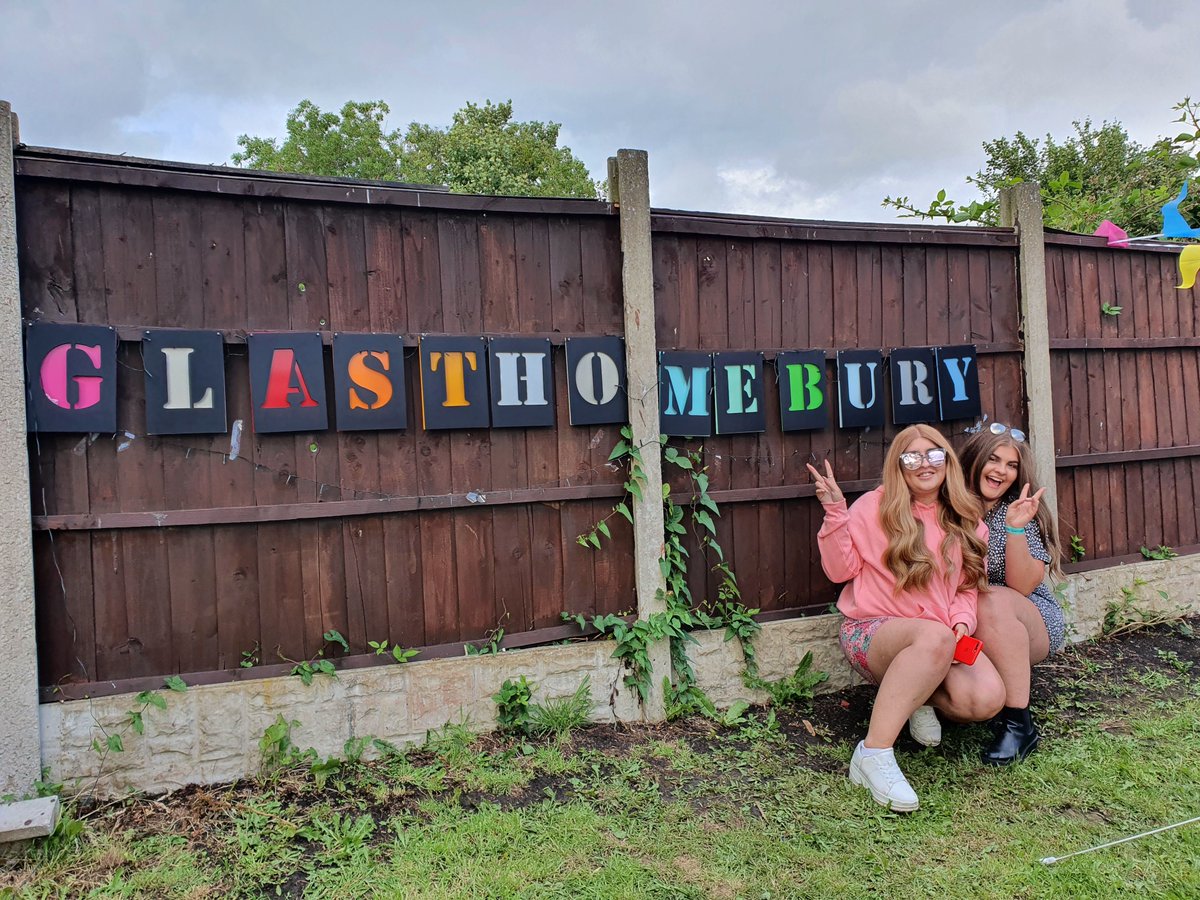 tillymint76's tweet photo. @SundayBrunchC4 we went glasthomebury in the garden with my family .. https://t.co/dqFszCbPJE