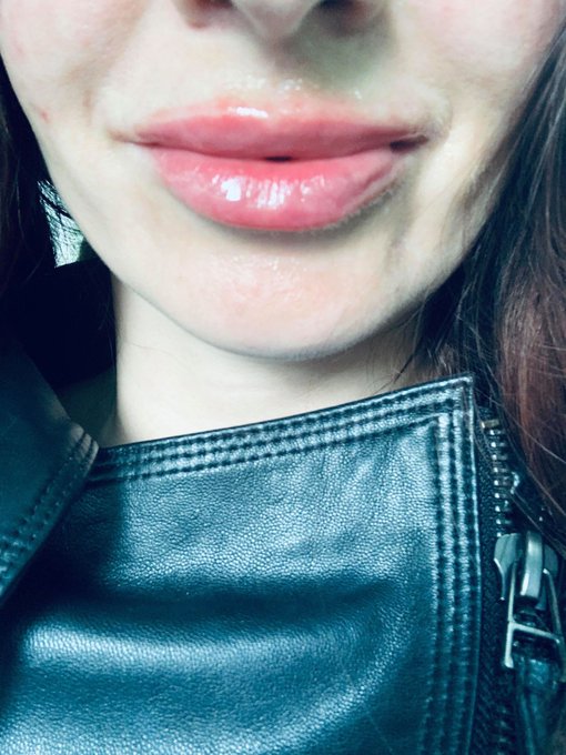 I sell panties!!!! Ask me in inbox 🥰 https://t.co/0uw9wvHHLO