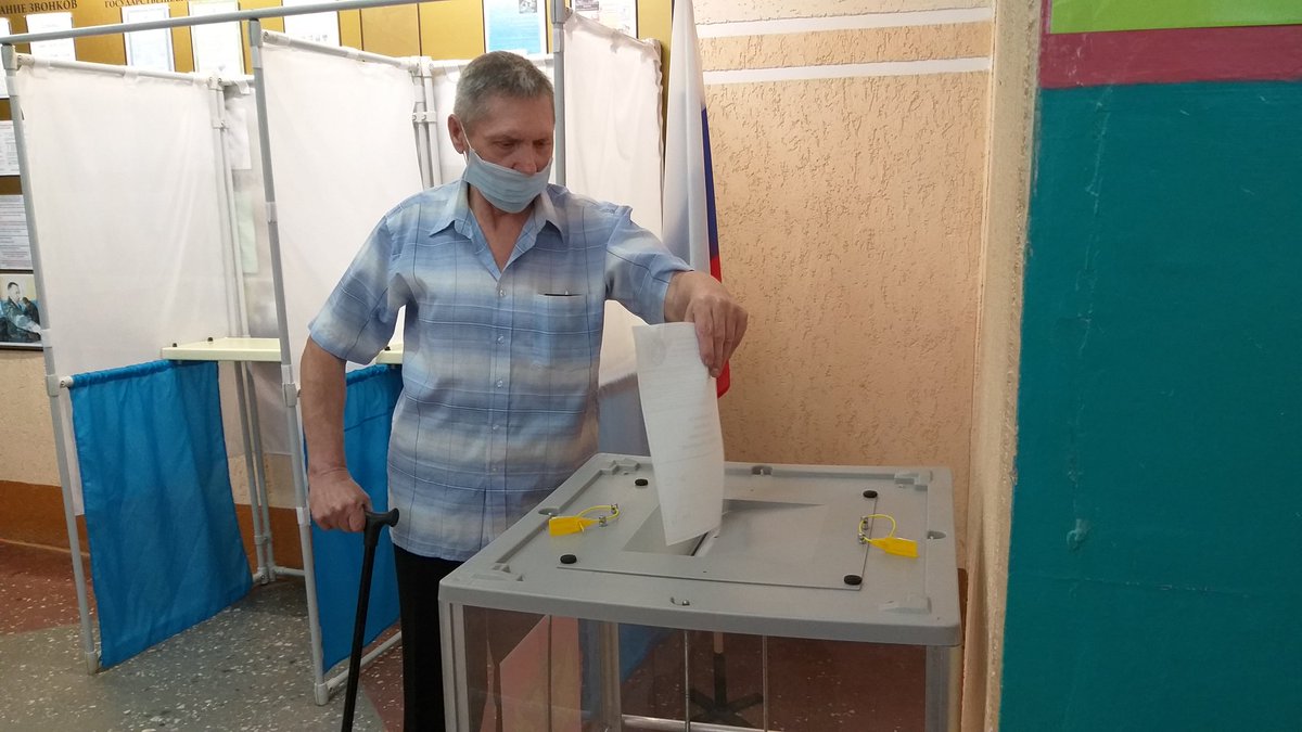 Родниковцы принимают важное решение 

#всечестно #нашаКонституция #мыВместе #мыголосуем #Конституция2020 #наблюдатель #НОМ #голосуемЗА #ОГ37