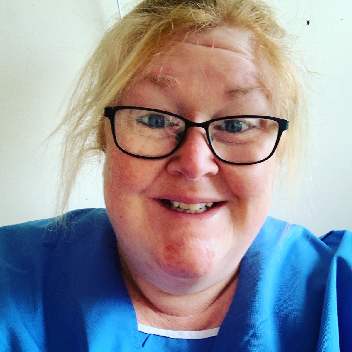 lady_salisbury's tweet photo. @GaryBarlow I redeployed back to the nhs and worked in the emergency dept of my local hospital during the crisis #nurse #nhs #thiscallsforlove 🧡 https://t.co/sIYRQCMXfY