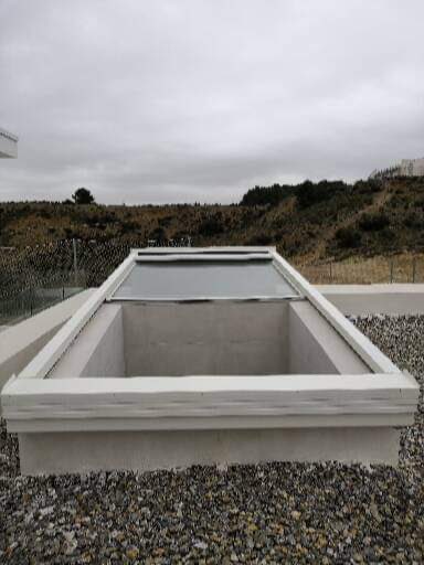 Algunos de nuestros clientes aman tanto los espacios abiertos que nos piden llevarlos hasta la ducha diaria. Y claro, todo controlado por un emisor inalámbrico de última generación. 
Si el amanecer depende del punto de vista, quizá podamos ayudarte 📐🚿

#Reformas #Interiorismo