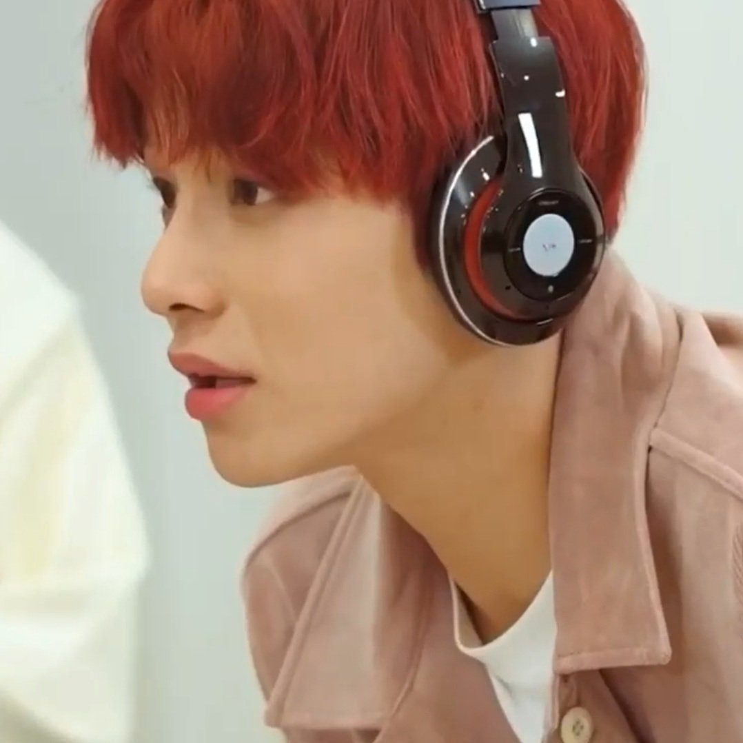 ผมชอบพี่!!!                          นมสตรอเบอร์รี่!!?