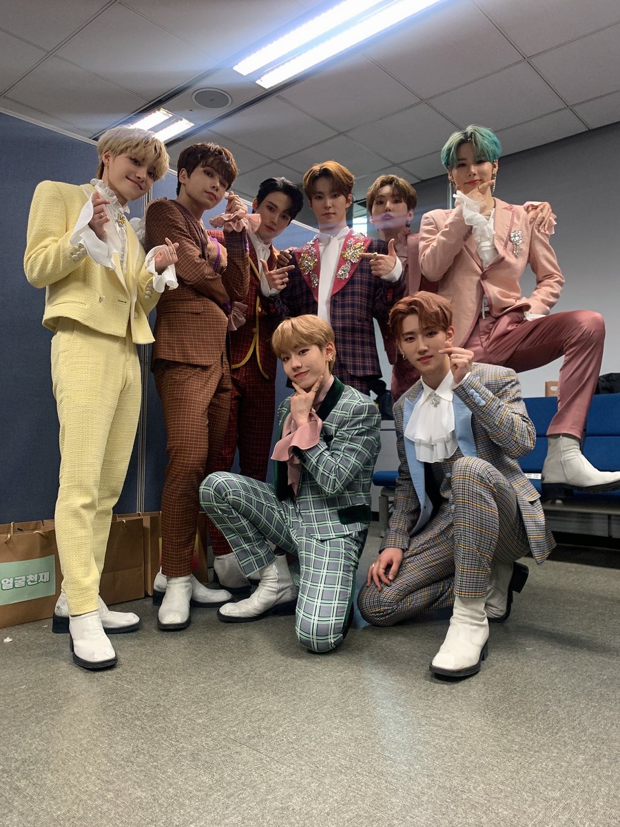 E'LAST(엘라스트) tweet media