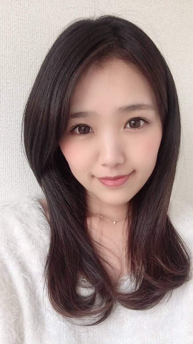 online_ael's tweet photo. 本日の出勤キャスト‼️

💛まいなちゃん　19時ー25時
💛りおんちゃん　20時ー24時
💛あやねちゃん　19時ー23時

19時OPENです！！

ご予約お問い合わせはこちらから
お願いします🥺💛
https://t.co/9MoFLh8Z7H

#オンラインキャバクラ
#オンラインギャラ飲み https://t.co/bbAO4h4FTZ