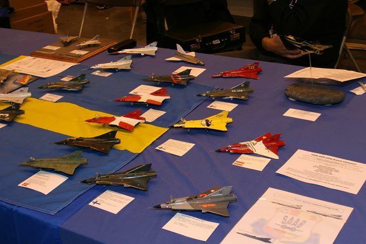 MMP_books's tweet photo. #ModelForToday. Saab Draken collection. Scale ModelWorld 2008. https://t.co/o4aTGVcUVS https://t.co/5NB9bq53rv