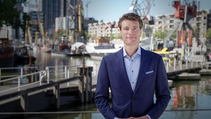 Alsof er niets aan de hand is: ‘Ernst crisis dringt nog niet door bij mensen’ #MKB bit.ly/2ZfAifJ