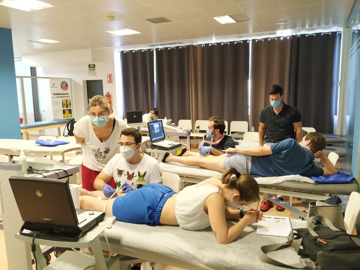 NeuroMPercut's tweet photo. @MVClinic @ElectrolisisP @msantiagofisio @centromasser @primfisio Y en #Madrid @primfisio los alumnos practicando los procedimientos de #neuromodulacionpercutanea #NMPe con la metodología descrita por nuestros docentes
En este caso, con @FisioOceano en el S1 abordajes de extremidad inferior #nerviociatico #tibial #peroneo #NPL #NPM #sural https://t.co/gHejQZtf5C