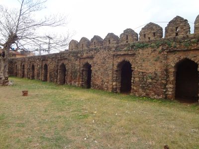 Rawat Fort, RawalpindiThe ancient Sarai (inn) was walled by the Gakhars clan to defend themselves from Sher Shah Suri. In 1546, the fort saw forces of Sher Shah clash with those of Gakhar Sultan Sarang. Sarang was killed and is buried at the fort.