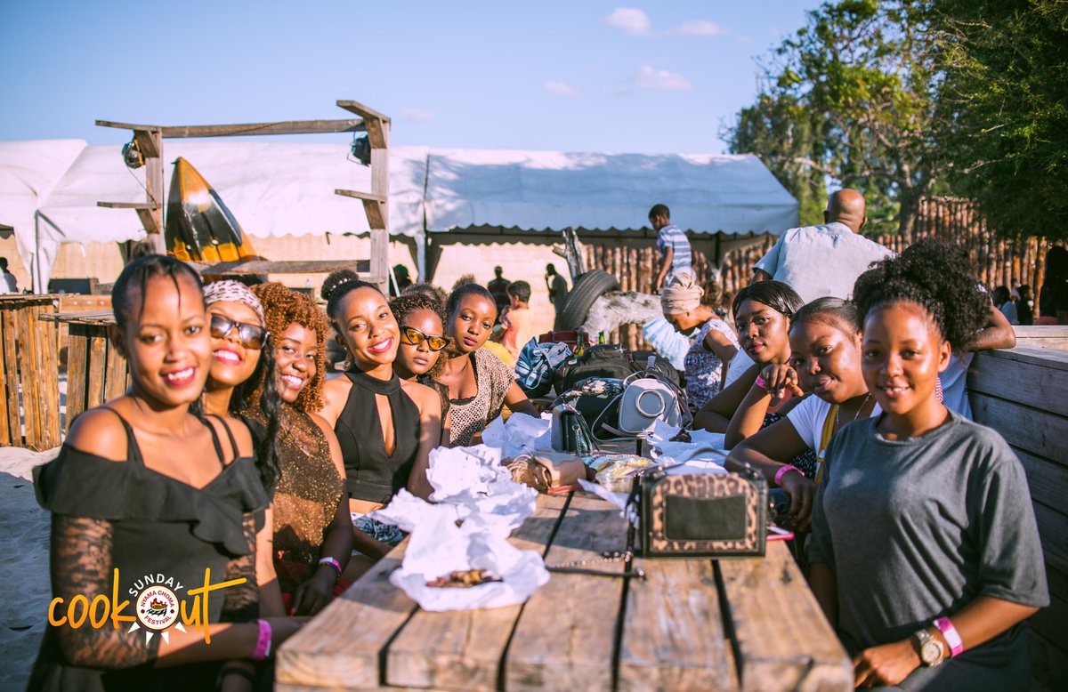 NyamaChomaFest's tweet photo. #HappeningNow #SundayCookoutTZ #GoodFood #GoodVibes #GoodPeople at Beach Kidimbwi. #TNCFGrillMasters  #Events #Tanzania https://t.co/haQZ7AxUyj