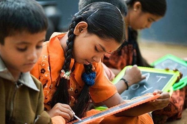 बच्चों के बेहतर भविष्य के लिए विश्व बैंक की बड़ी पहल, 15 लाख स्कूलों को देगा मदद
m.punjabkesari.in/business/news/…

#WorldBank #futureofchildren #schooleducation #educationprogram #