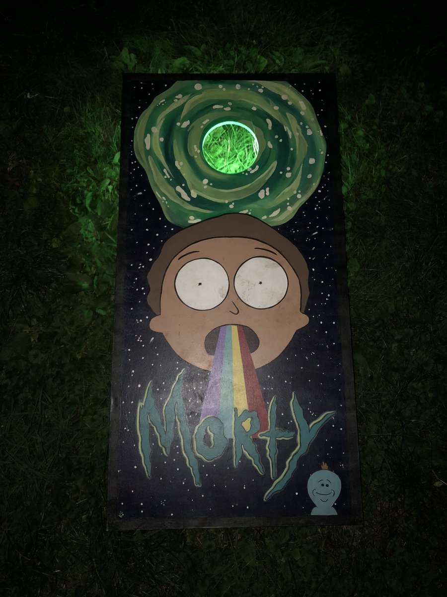 inkfamous_k's tweet photo. Painted these for a friend! #RickAndMorty @adultswim https://t.co/m0Qub1cfq7
