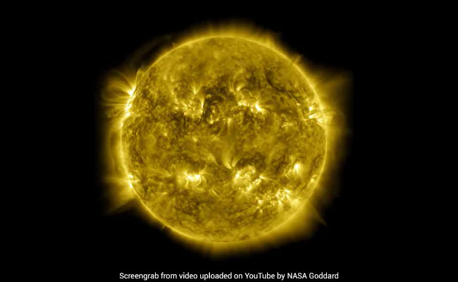 NASA Releases Stunning 10-Year Time-Lapse Of The Sun.

dothink.org/post/nasa-rele…

#NASA #science #space #tech #SUN #Video #SDO #decade #solarsytem #MagneticField #YouTube #atmosphere #Mercury #Transit #footage #DoThink