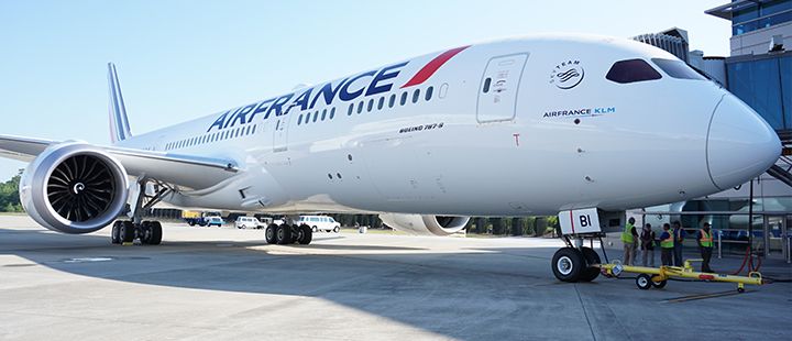 #AirFrance steht kurz vor der #Ankündigung tausender #Stellenkürzungen
uptos-finanzen.com/air-france-ste…