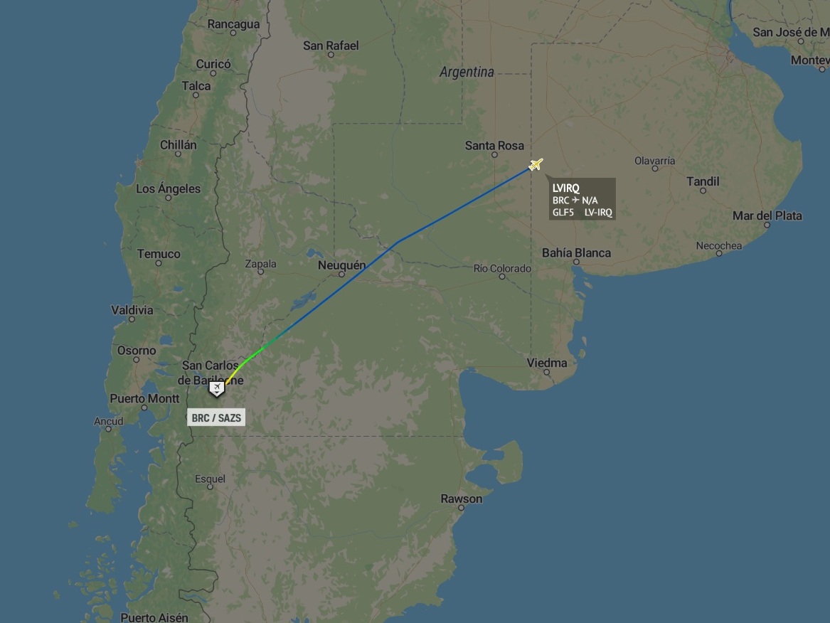 Modo_S_'s tweet photo. Gulfstream V #LVIRQ Empresa FLYZAR #Messi Ruta San Fernando (FDO) / Santiago de Chile (SCL) / Papeete Polinesia Francesa (PPT) Bariloche (BRC) / Aeroparque (AEP)  27/28-JUN-2020 https://t.co/WlhFH7DDq7