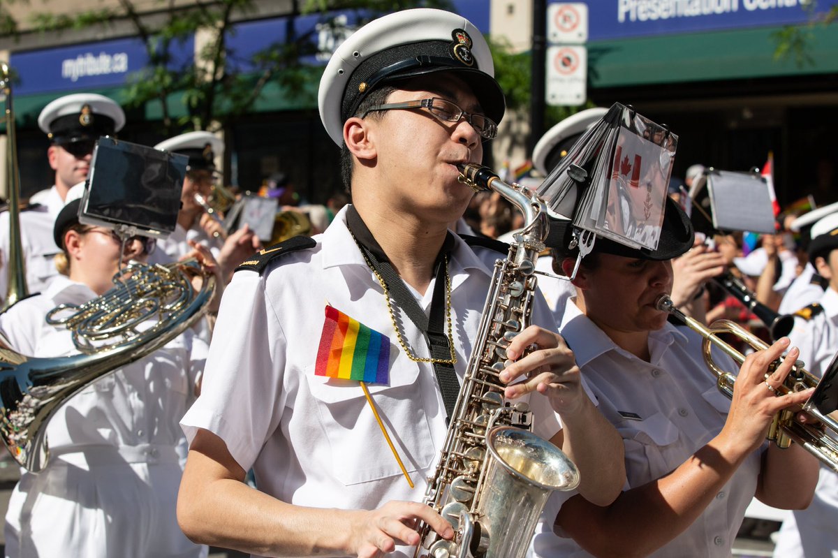 HMCS_NCSM_STAR's tweet photo. Happy Pride! 🏳️🌈
We aren’t able to gather and celebrate in person, so instead, come join the first-ever virtual Toronto Pride Parade online on Sunday, June 28, 2020.
For more information visit: https://t.co/Ww4lWwCDcJ
#PrideMonth #Pride2020 #VirtualPride #hamont #hmcsstar https://t.co/gtSOKg1g0D