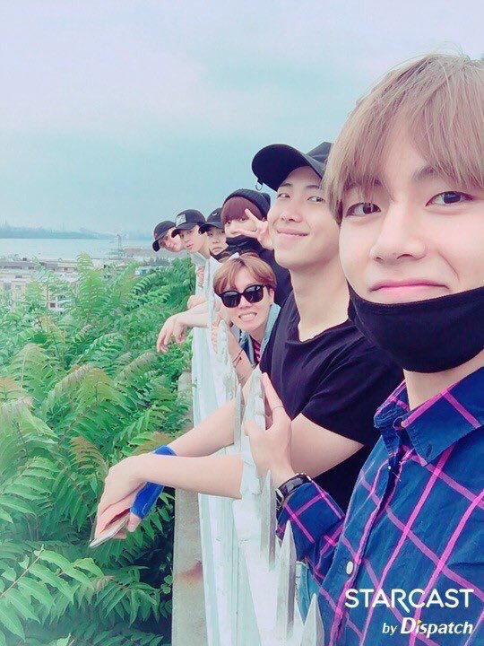 BTS_Billboard's tweet photo. Let's increase BTS' mentions on Twitter to help with Social 50 chart 💪

Show us your favourite OT7 pics below and tag @BTS_twt in your replies 👇 https://t.co/crug3XugFW