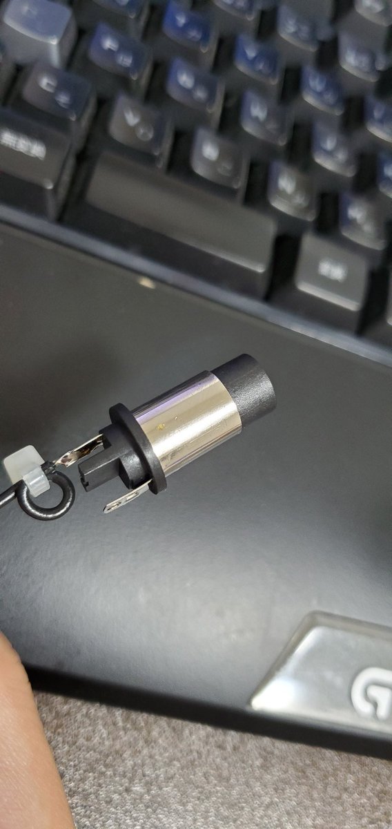 さっさや ん Feat Cl1 With Mc51 訳あってdefiのスマートアダプターをシガーから電源取らなければいけなくなった どうしてもシガーソケット使いたくなくて分解してみたらこれプラスからしか電源取ってないみたい マイナスはユニットから持ってき