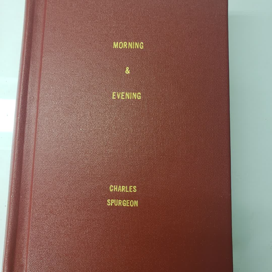 rosbookbinding's tweet image. Morning and Evening was in pieces but now it's sewn together with a sturdier cover that won't tear.