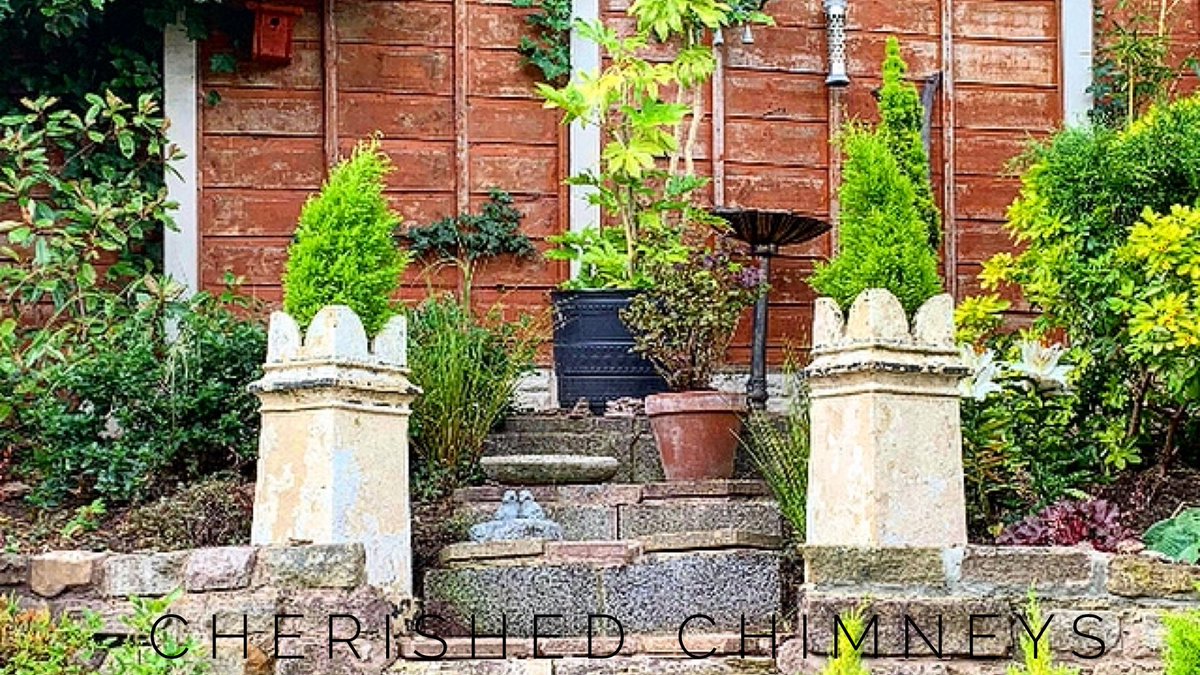 Wonderful image from Gio , one of our cherished customers 💚 beautiful pots in their new home .   Make a statement that doesn’t cost the earth ♻️ #exteriordesign #gardens #englishcountrygarden 🌸