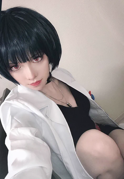 ⚠️宅コス
※3枚目反転

P5女子最推しの武見先生?
サンダル作るのが思ったより大変だった…… 