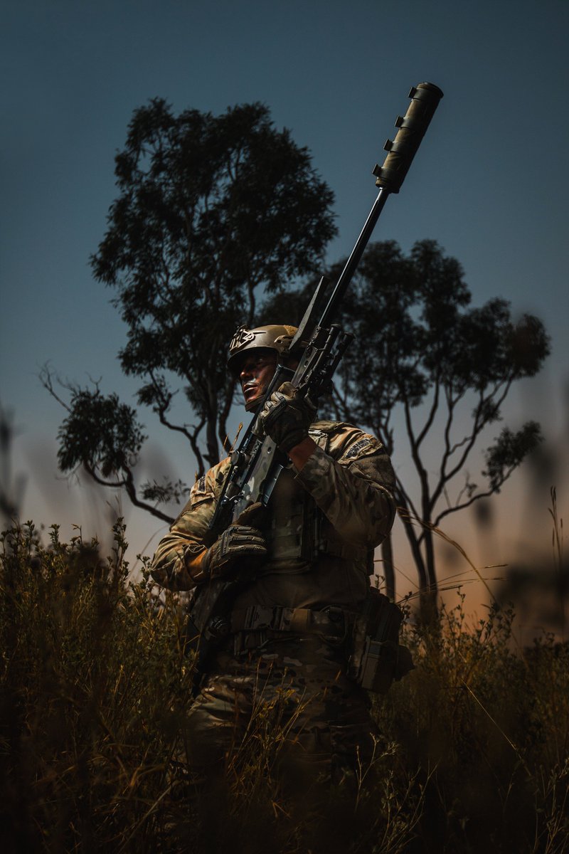 On this day last year I was in Australia on what was my favourite of many great trips with @40commando creating imagery like this to promote the early stages of #FutureCommandoForce. Great to see the concept now being fully realised and brought to life by the #RoyalMarines.