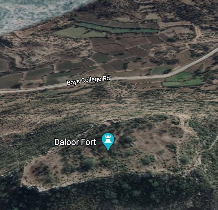 Daloor Fort, ChakwalI haven't been able to find any details on this fort and the only pictures are from a single Facebook post. On Google Earth however, we can clearly see that there was a fort on this location because of an outlined flat mountain top. https://m.facebook.com/media/set/?set=a.1904988299759554.1073741844.1616885105236543&type=3