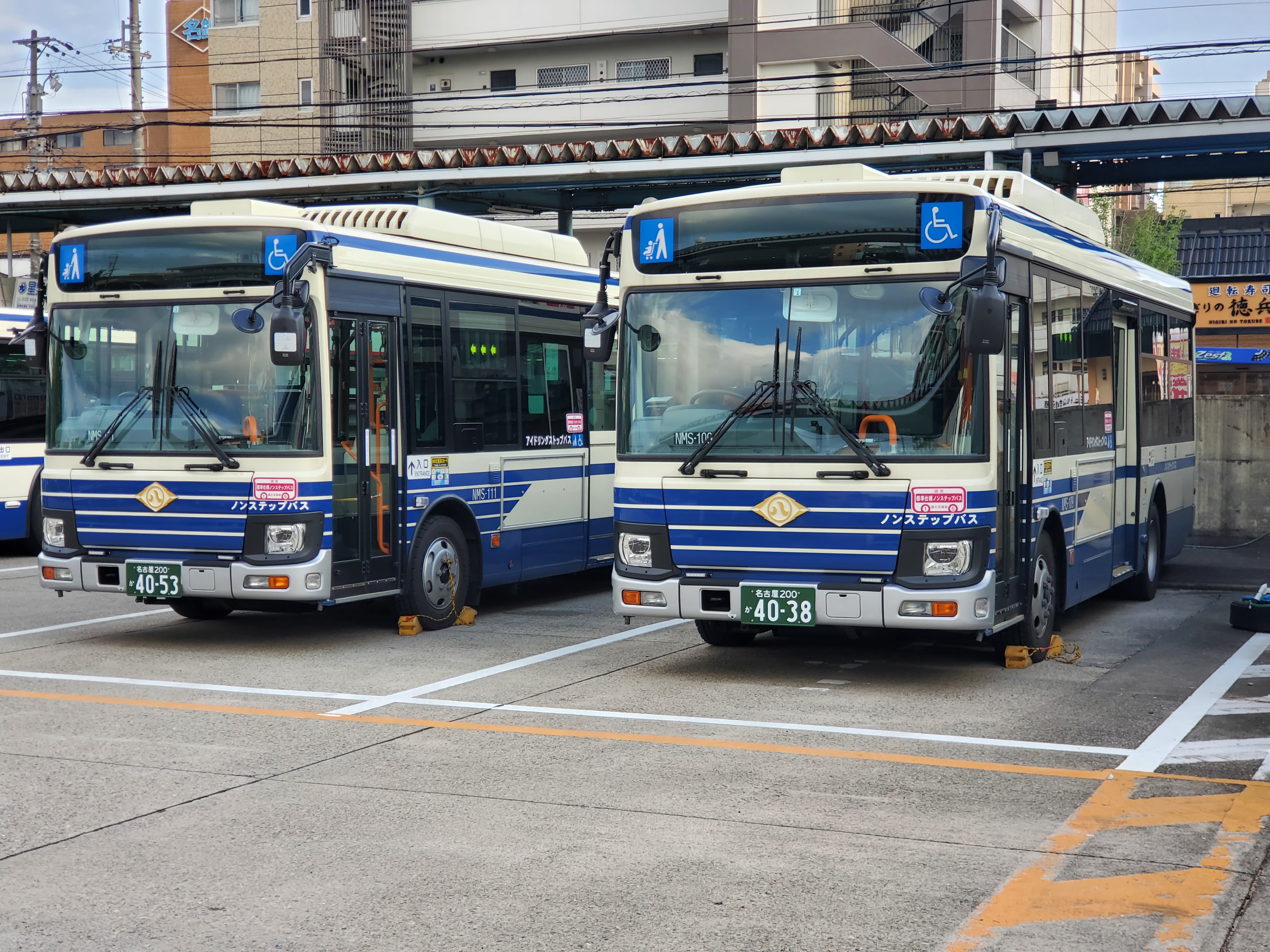 ぺん太郎 6 28 名古屋市営バス植田12系統 右小回り に乗車しました Nms 111でした 植田 12の小型車は平日の地下鉄植田 24発右小回りで何度か見たことがあります 小型車運用は瑞穂巡回 新瑞15 鳴子11 植田12ではないかと思われます 間違っ