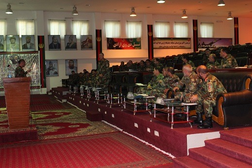 201CorpsSelab's tweet photo. د201  قول اردوقوماندان بریدجنرال شفیق الله رسول زی دقول اردودقرارګاه مدیرانوسره دلمړي ځل لپاره رهنمودي ناسته ترسره کړه.#201SelabCorps https://t.co/ORP2LFbNW2