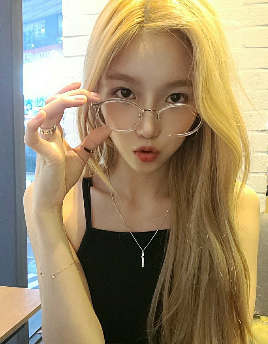 Zero__Xero's tweet photo. 갓경굿경 https://t.co/eRIJAtPsar