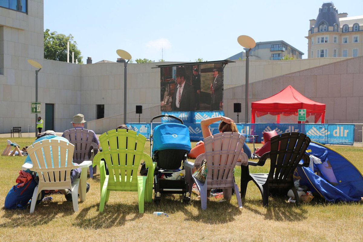 dlrLexIcon's tweet photo. On this day in 2018, @dlrevents brought Mystery Movies to Moran Park beside @dlrLexIcon . A great day was had by all!  

#DunLaoghaire #dlrevents #VisitDublin https://t.co/JLGMv8Iuhs