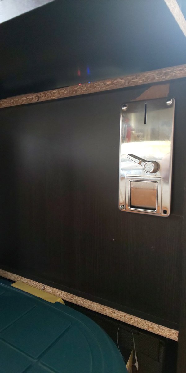 NinjaH2_HOKURIK's tweet image. よし‼️🆗
1PLAY５０円
三和電子さんより届いたやつ🎶

ゲーム筐体型貯金箱試作機マーク1
完成✨

#自作筐体
#マイアーケード
#マイアーケードナムコミュージアム