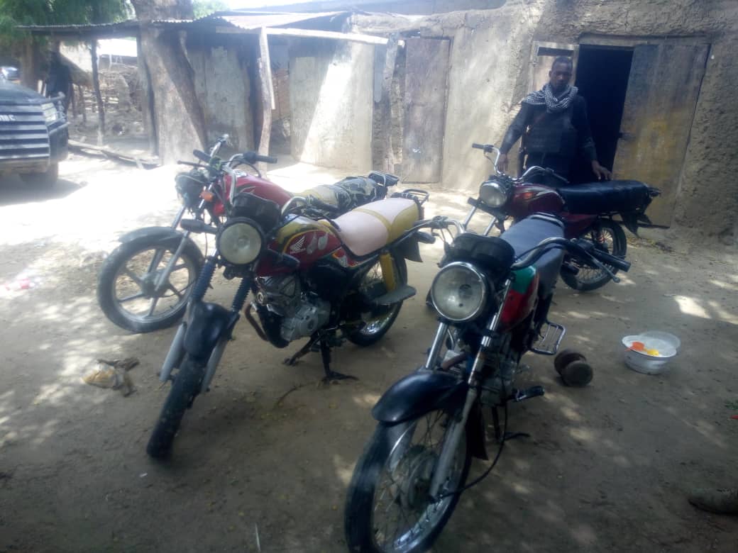 defencemediaops's tweet photo. #AFN troops sustain the momentum in the North-West as troops of #OperationHADARINDAJI under the ongoing #OperationACCORD neutralize several bandits, rescue kidnapped victims in #Katsina and #Zamfara
#SupporttheAFN #Salutetothetroops #Sahelsanity #DDMP https://t.co/tofnc2LTm3