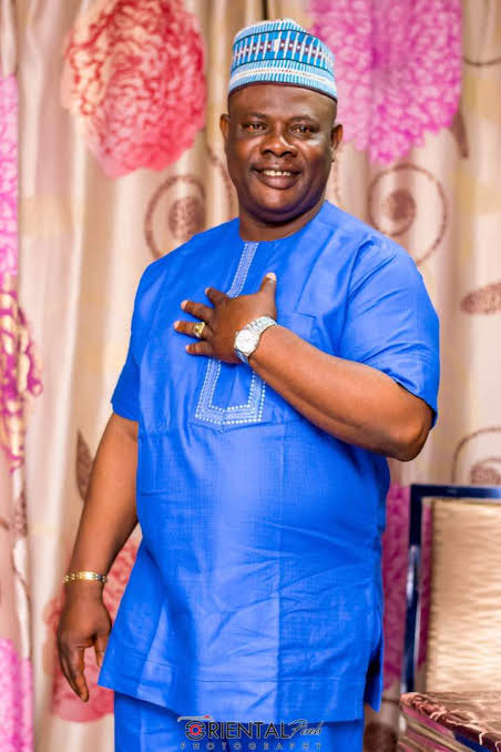 2un_dee's tweet photo. Let's settle this once and for all...
Who is your favorite actor among this legend?
LIKE FOR Ogogo
Retweet for Yinka Quadri
#yoruba woos Donbaba Awolowo Tinubu #lockdowntoleapingup3 Denola Grey Zenith https://t.co/koWPFl9ob9