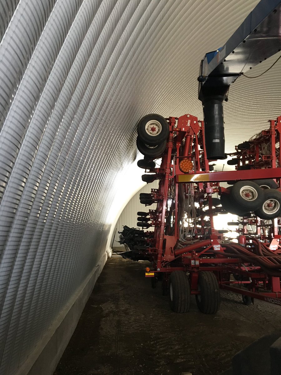 ZipperlockC's tweet photo. @Hawk5646 @jasonauctioneer A Zipperlock building is not the same as the old 40x60 that your grandpa used to have. High profile, big doors, no leaks, and no birds. https://t.co/jgKycIv25b