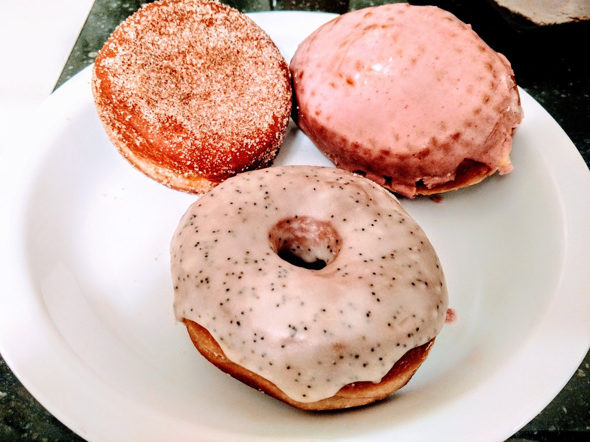 Erik Kennedy 김영남 tweet media