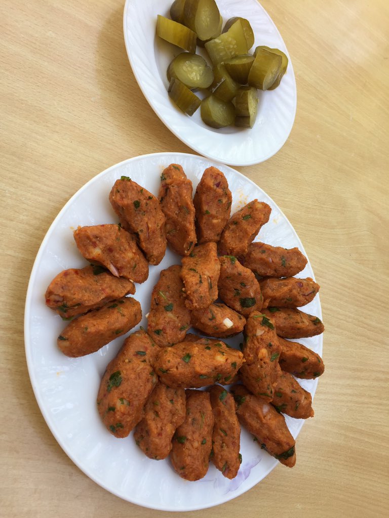Mavi229's tweet photo. Bir #pazar #klasiği #patatesli #köfte 🙏💙😋 https://t.co/JnojFakdf3
