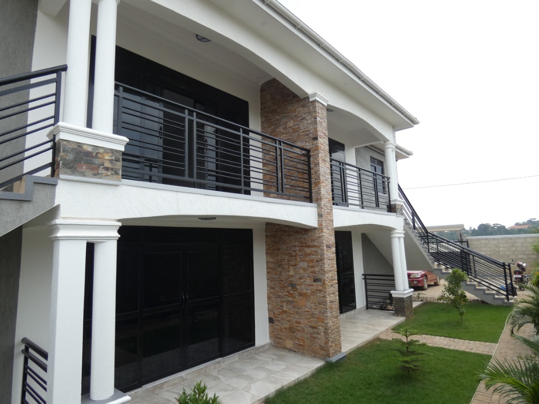realestate_ug's tweet photo. SPACIOUS 2 BEDROOMS APARTMENTS UNITS FOR RENT
📍🏠Kira,shimoni Road
●2 Bathrooms
870,000 ugx per month
Call/WhatsApp:+256702342333 for viewing
https://t.co/UTbPMGMXTJ
#uganda #kampala #realestateuganda #rentalproperty #spectrumproperties #Househunting #apartment https://t.co/Irn7hY3wUp