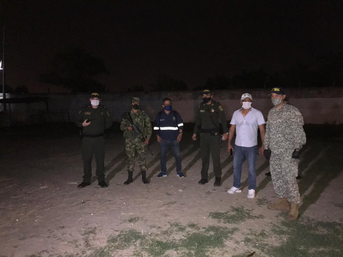 gamez_ney's tweet photo. Durante la noche del día sábado, hemos notado con gran satisfacción que los.ciudadanos de soledad están acogiendo el aislamiento social obligatorio, esperemos que no necesitemos ser impositivos en esta materia. @rodolfo_ucros @soledadalcaldia @leopereira33 @SoledadGobierno https://t.co/OOnAebviFf