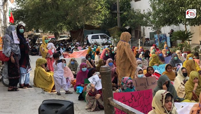 WBOreports's tweet photo. Exclusive: Protestors have gathered in #Quetta to protest for the recovery of Baloch Missing Persons. The protest was called by Mehlab &amp; Sammi, daughters of missing Dr Deen M who was allegedly taken away by #Pakistani agencies 11 years ago on this day. https://t.co/PUvrsR2Zgm