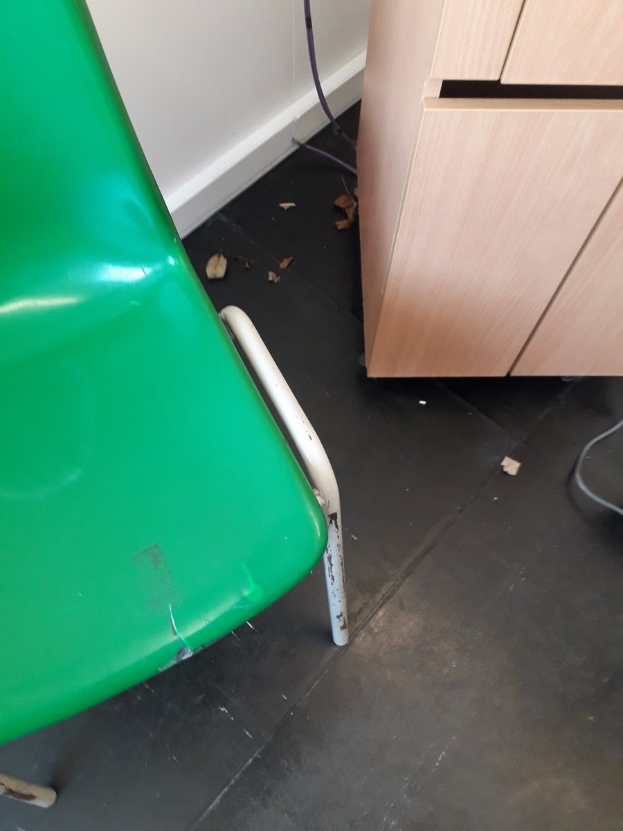 N_Hamps_Ind's tweet photo. Northampton GH Covid 19 pod used 4 people with symptoms who walk in off the street, ref by 111 &amp; Doctors  vital signs R taken, the same instruments are not cleaned after each person . Have you used it PM me? Police Covit team and Hospital CEO are happy with the infection control. https://t.co/8StHSdBn2y