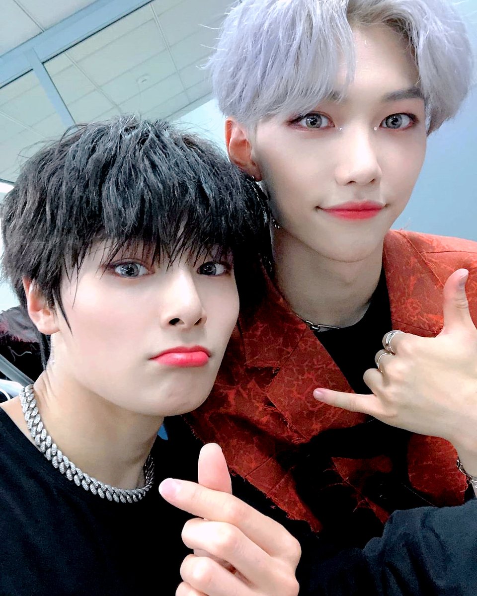 BLIXX0915's tweet photo. 200628 #IN슼타그램🦊🐱
 #아이엔 #필릭스 #뽀짝즈 https://t.co/7cxikWuz3j