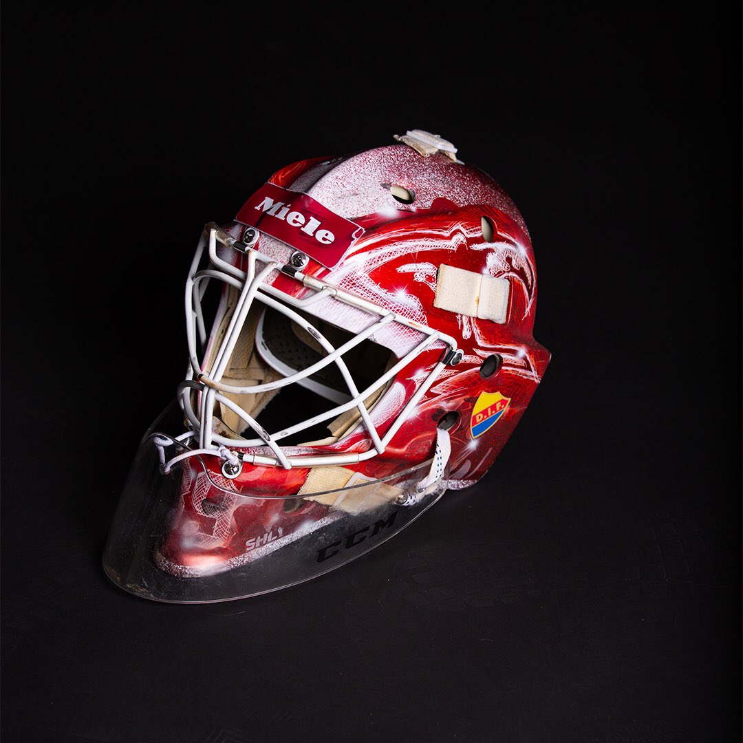 gor_natt's tweet photo. @DIFHockeyse @jarnkaminerna @GustaveLund @BlueSaintsSthlm mfl. Nu vill vi ha er hjälp! Trissa up priserna ordentligt på Niklas och Adams masker. Pengarna går till vården.
Två ruggigt snygga masker, once in a life time. Nu gör vi nått!

https://t.co/7FucHdK3dX https://t.co/Ne9oAPKAUn