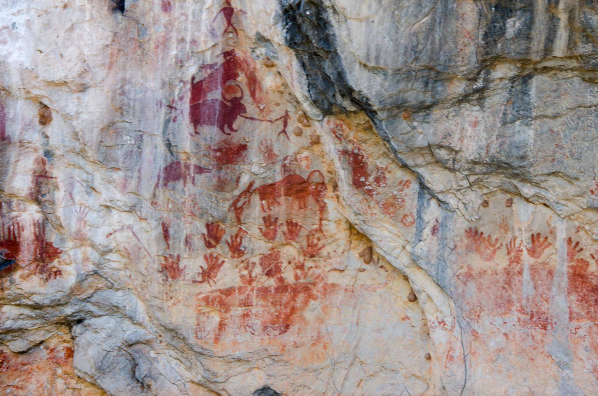 3/18 A few years later, I returned to Laos to document another site, Pha Taem, located about 80 km up the Ou River. https://trove.nla.gov.au/work/232553635 