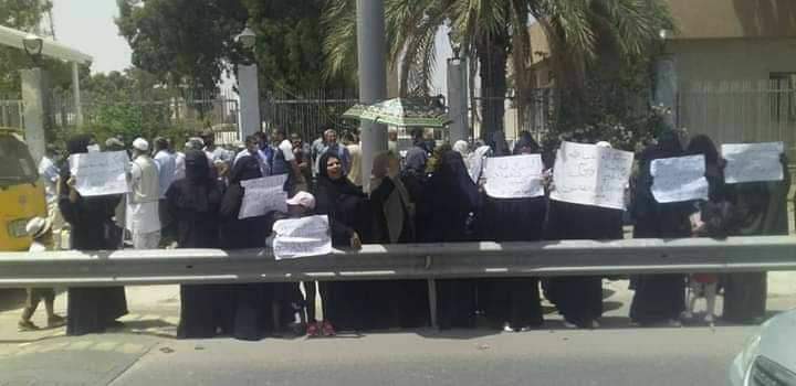 Al6423254's tweet photo. دولة الا قانون تسجن من قاتل المجرم حفتر لسنوات دون محاكمه ولا زيارات وحتي قتلهم ورميهم علي قارعة الطريق وتقوم بذل واهانة اهاليهم  وفي نفس الوقت تطلق سراح المجرمين من اتباع احفتر وتوفر لهم سبل الراحة وتواصل مع اهاليهم 
اما هكذا فسنقوم باخراج الرجال علي جثثهم هم وكل من يقف معهم https://t.co/9bAcJhqZ8p