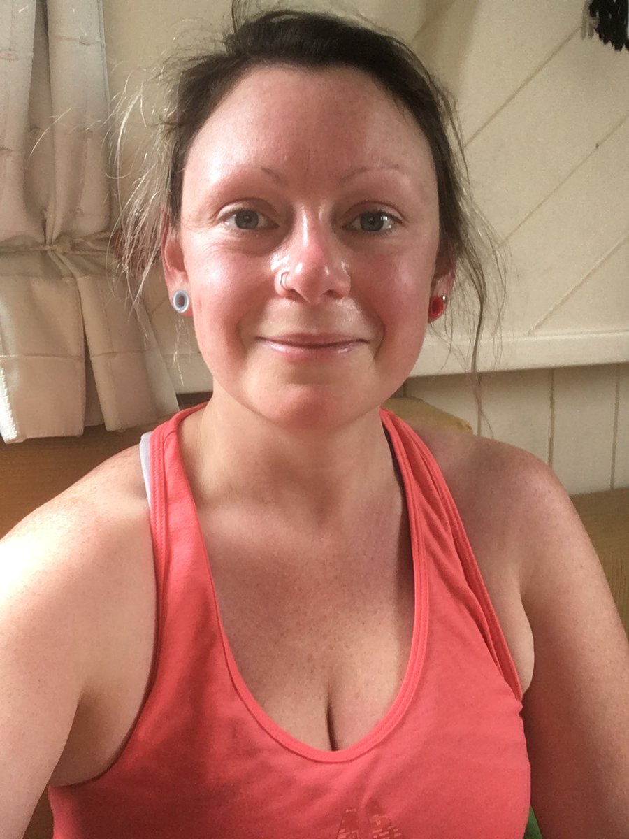 Run for 20 mins if you wanna look terrible and feel great  Anyway if you were thinking of maybe starting running, look at this happy sweaty mess who never ran anywhere EVER - you can do it!  #Couchto5K