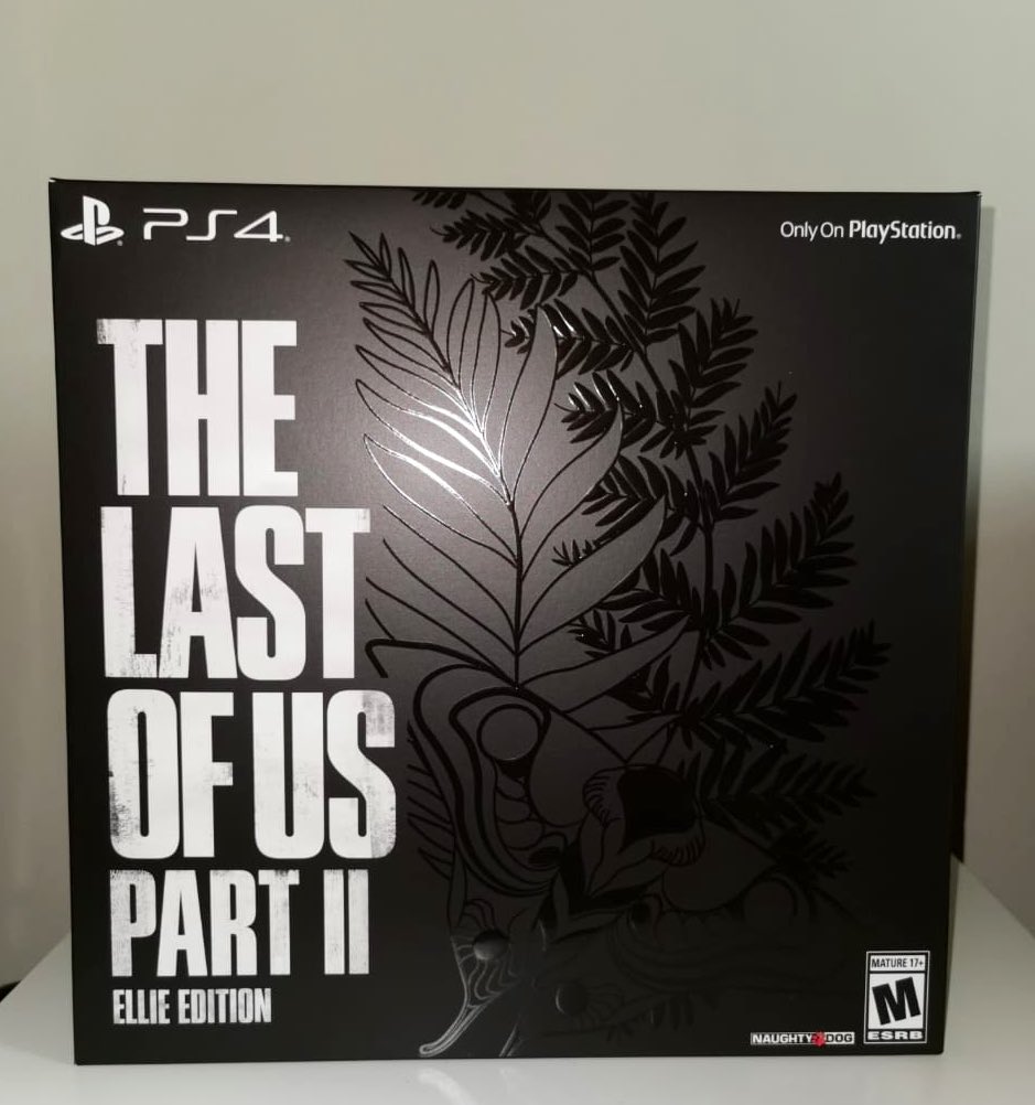 maioosh_92's tweet photo. I finally received my #EllieEdition of #TheLastofUsPartIl 😍❤️ https://t.co/E1NGFBE4t3