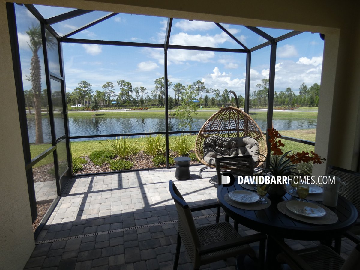 davidbarrbroker's tweet photo. What's an extended lanai and should I get one for my #VeniceFL #newhome? #realtor #realestate  Read my latest blog post https://t.co/PONmvK5ih3 https://t.co/Qvw8RpGwyr