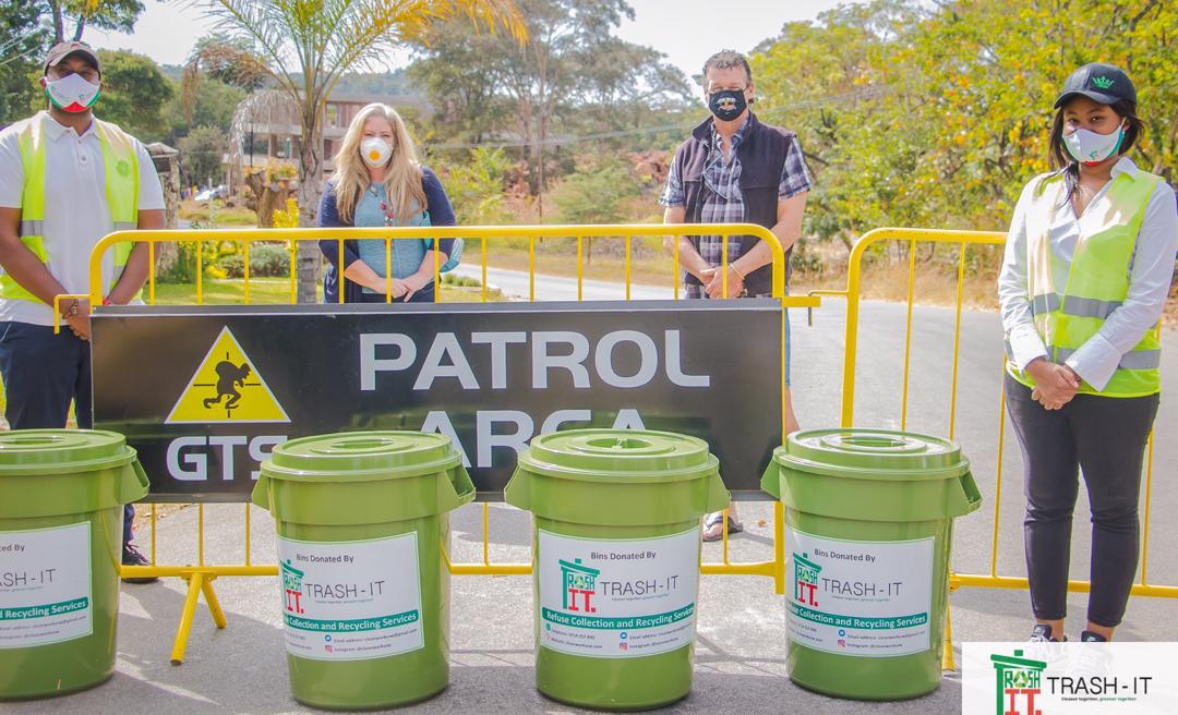 CleanWorksZW's tweet photo. Trash-It donates bins to the Glen Lorne community. We’re all about keeping our community clean and our planet green.
Subscribe for refuse collection today - we recycle ♻️
"Cleaner together, greener together" 🌱
😷: @steviej_can | 📸: @memorylanestudioafrica
@pjmsecurity https://t.co/GpFMsYpSQX